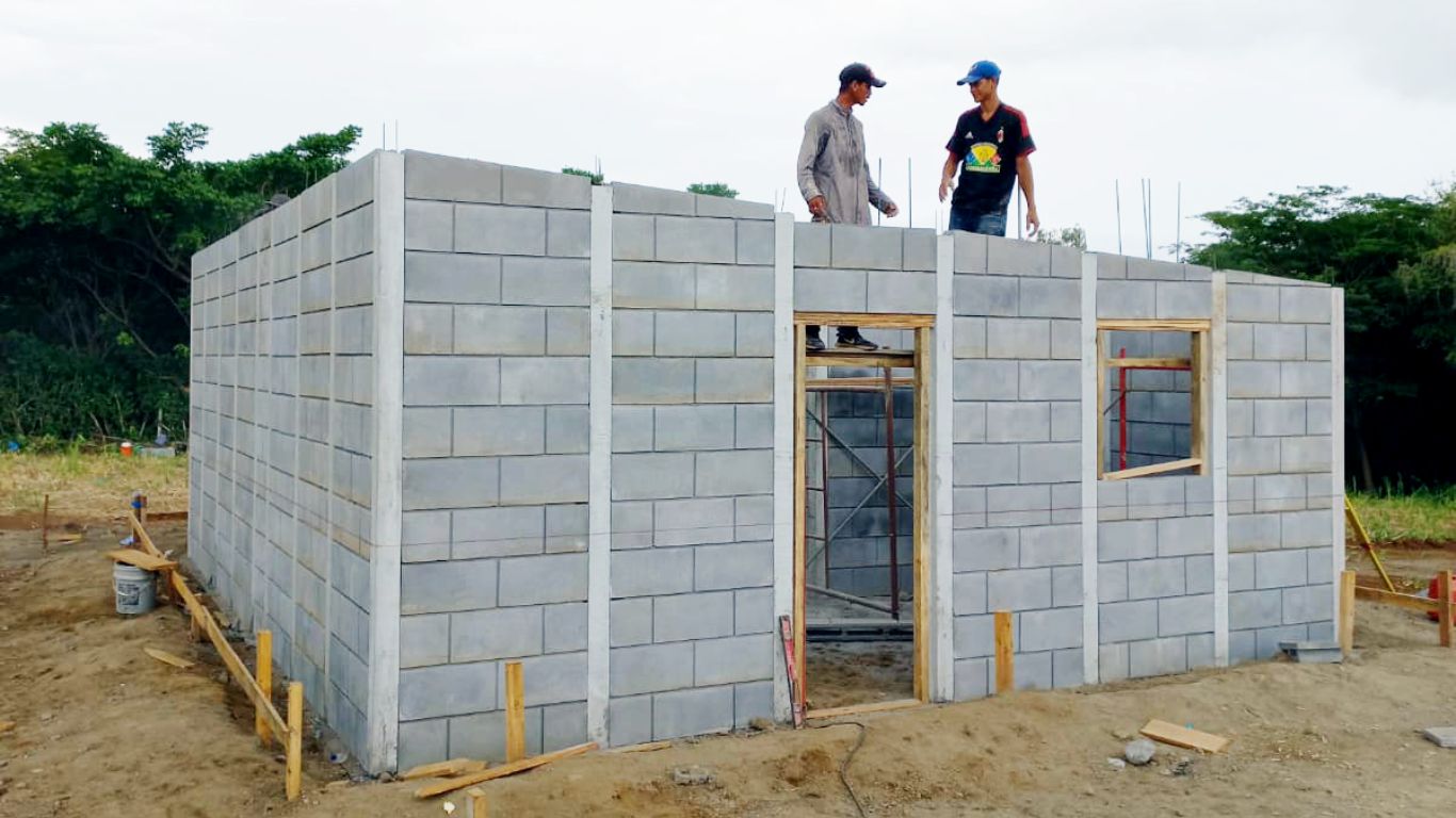 ¿Qué se puede construir con el sistema prefabricado Maxiblock en Nicaragua?